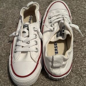 White 5.5 converse shoreline